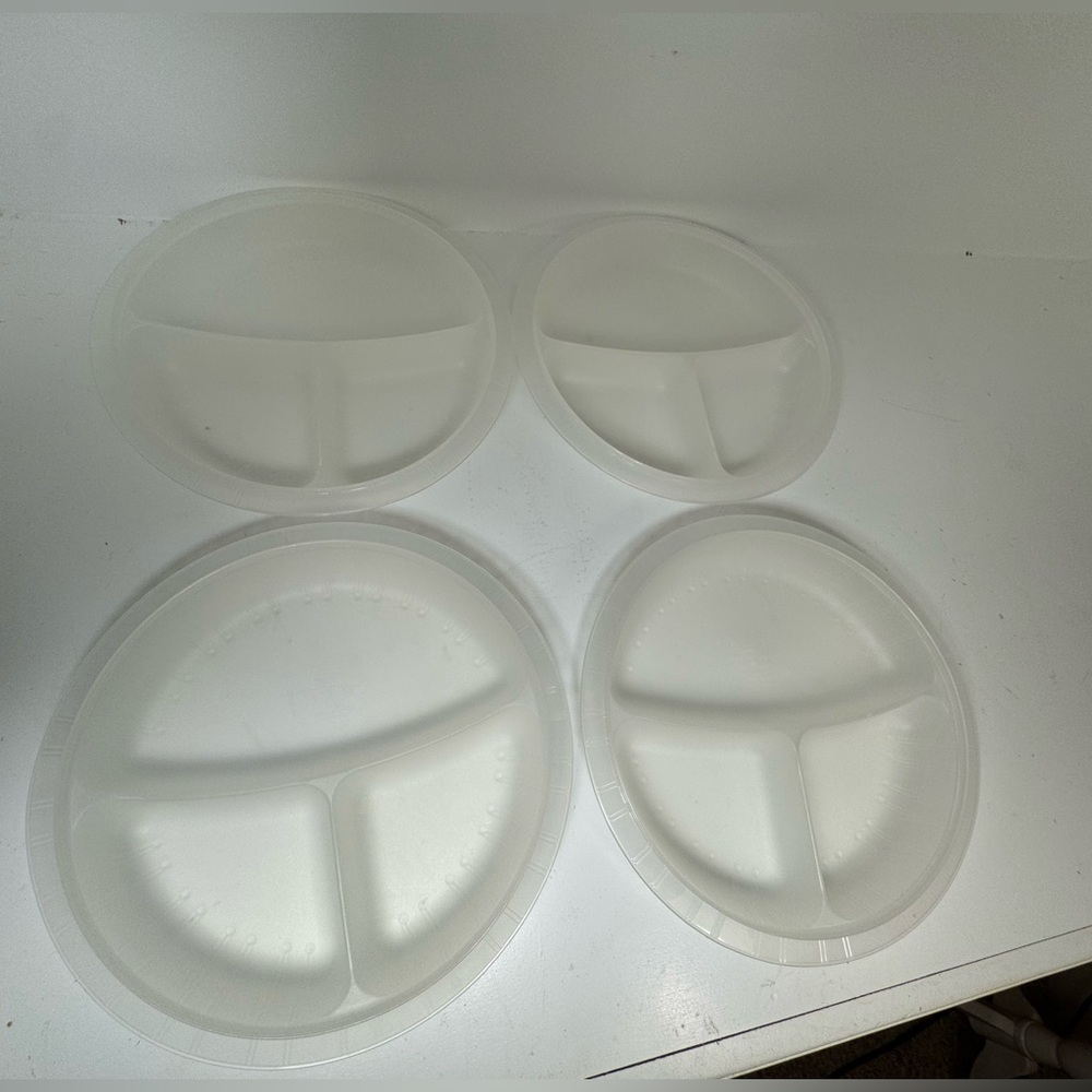 Set of 4 Vintage Anchor Hocking MicroWare‎ Divided Plate Color: Clear